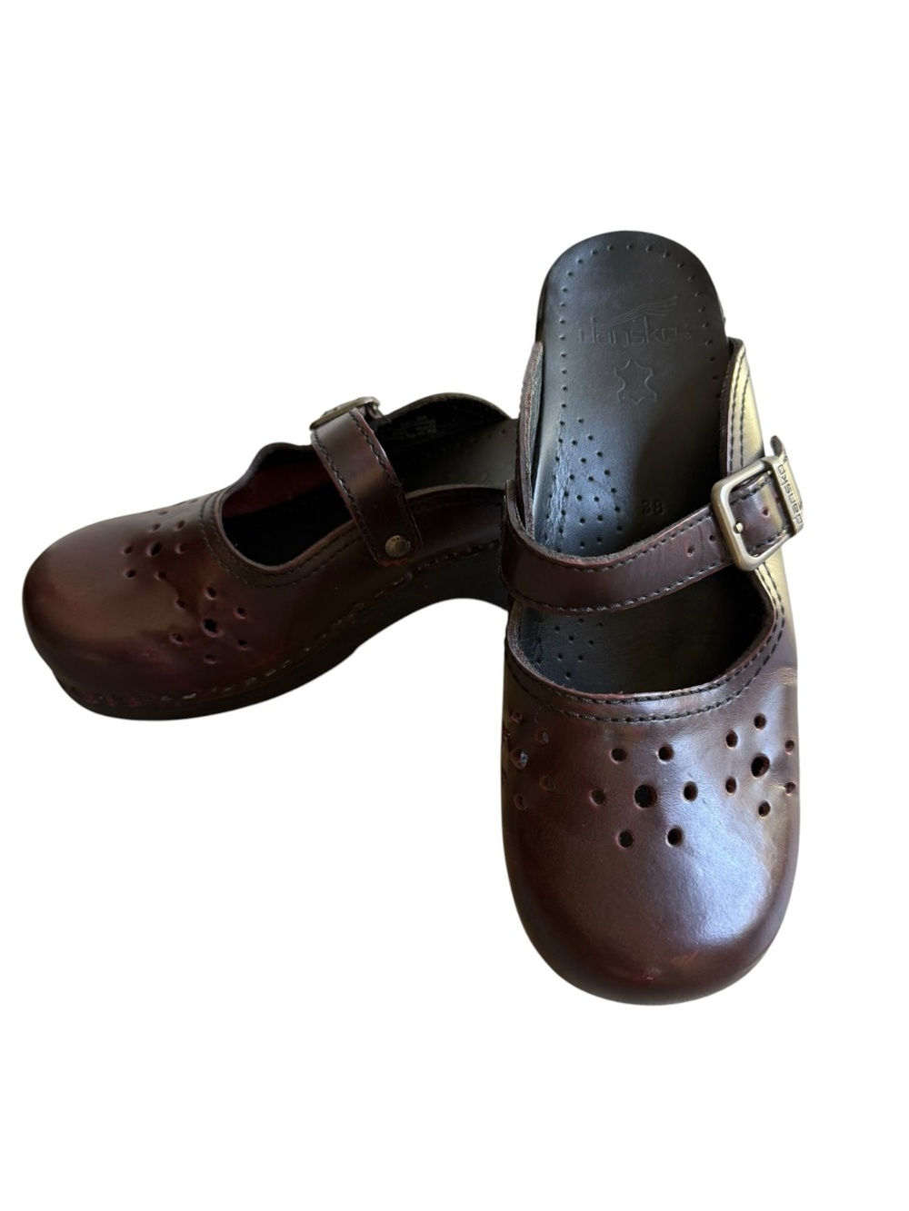 Dansko Merrie Burgundy Leather Mary Jane Clogs Buckle Strap Perforated 38 Scandi - Picture 9 of 11